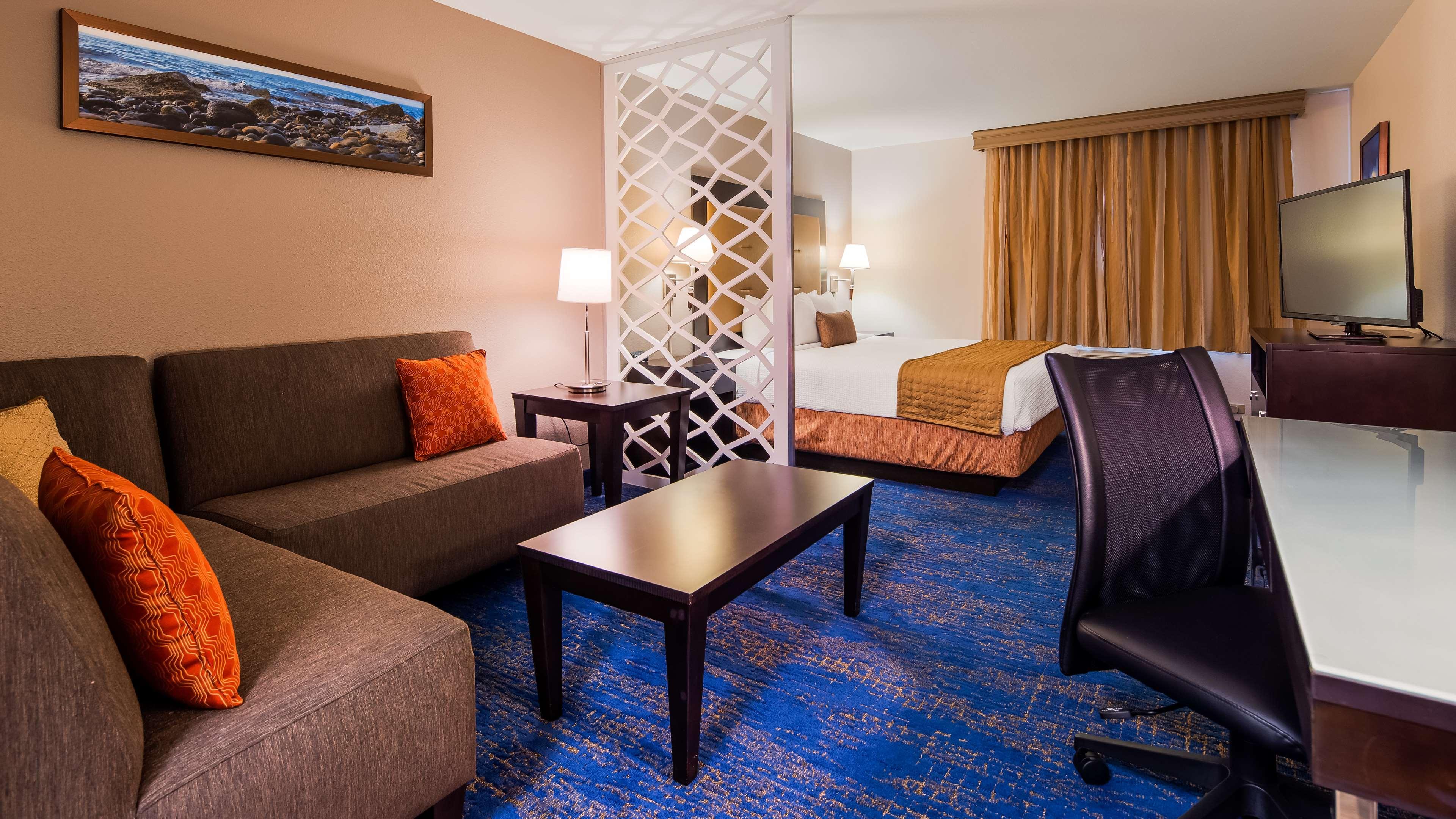 Best Western Plus Executive Hotel & Suites Sulphur Exteriör bild