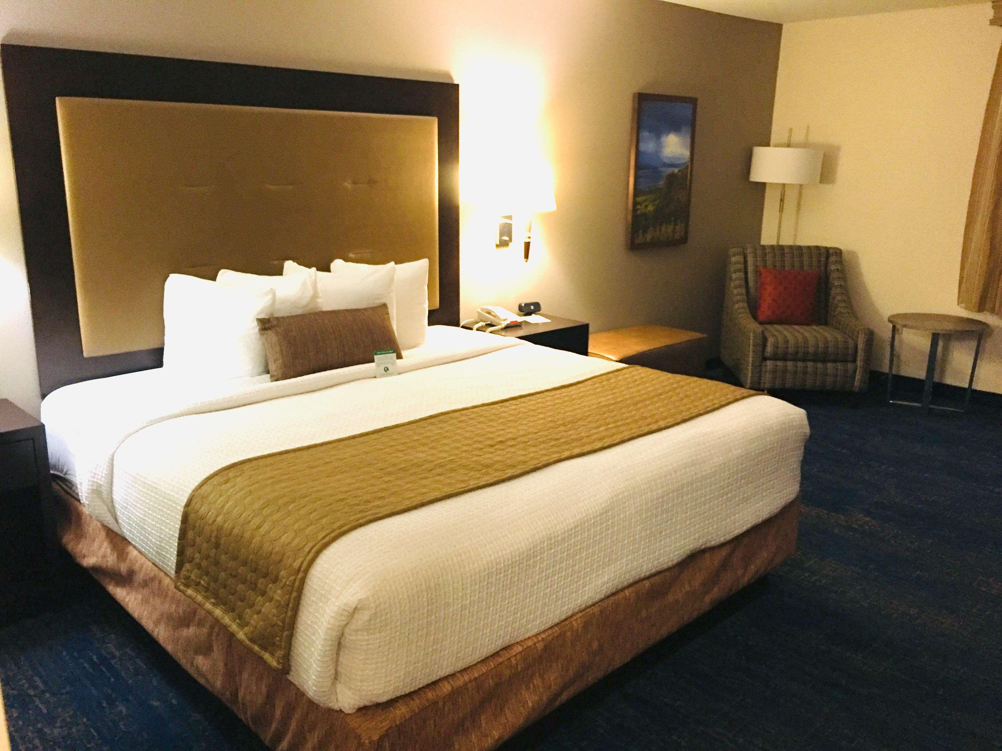 Best Western Plus Executive Hotel & Suites Sulphur Exteriör bild