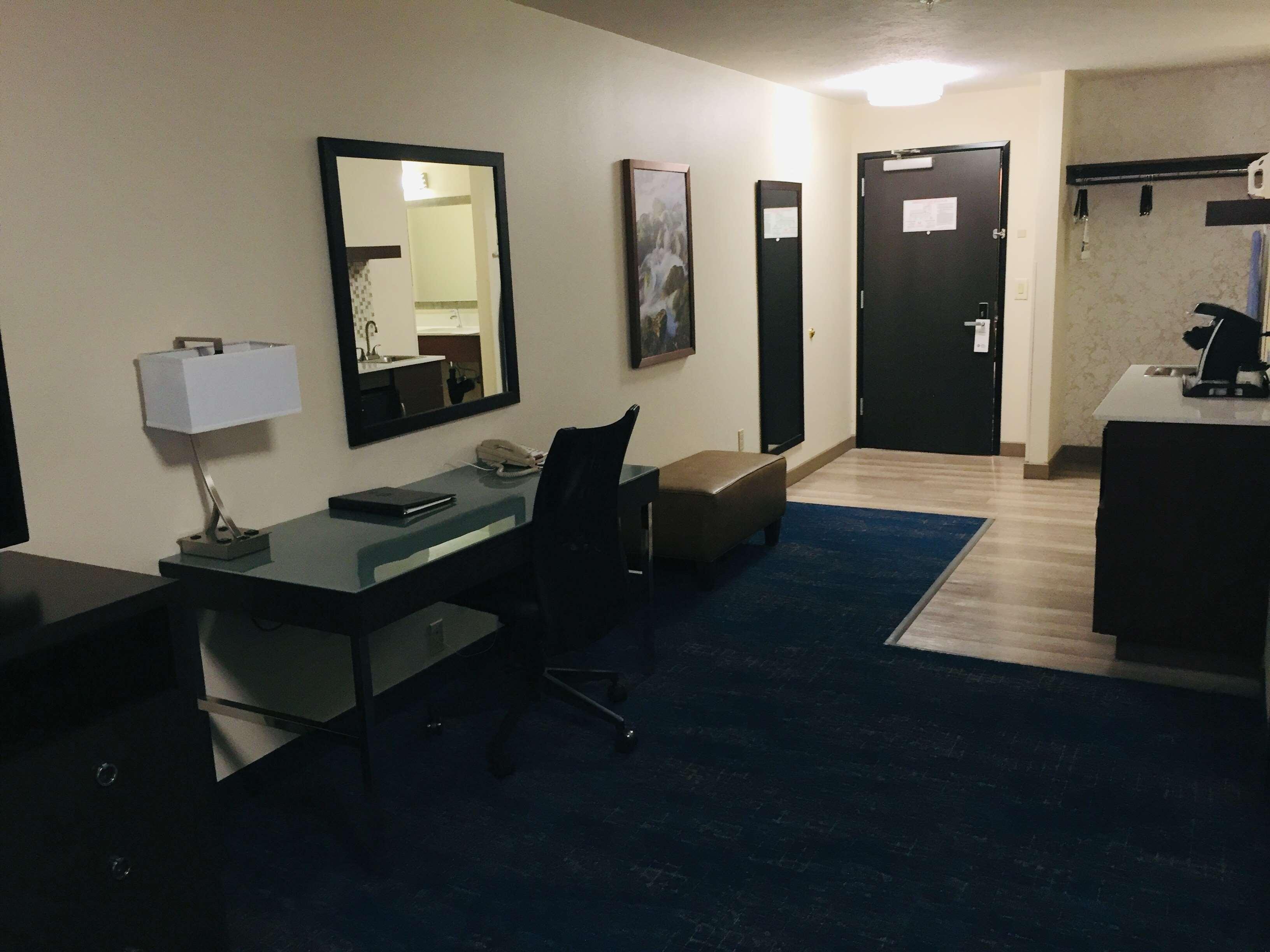 Best Western Plus Executive Hotel & Suites Sulphur Exteriör bild